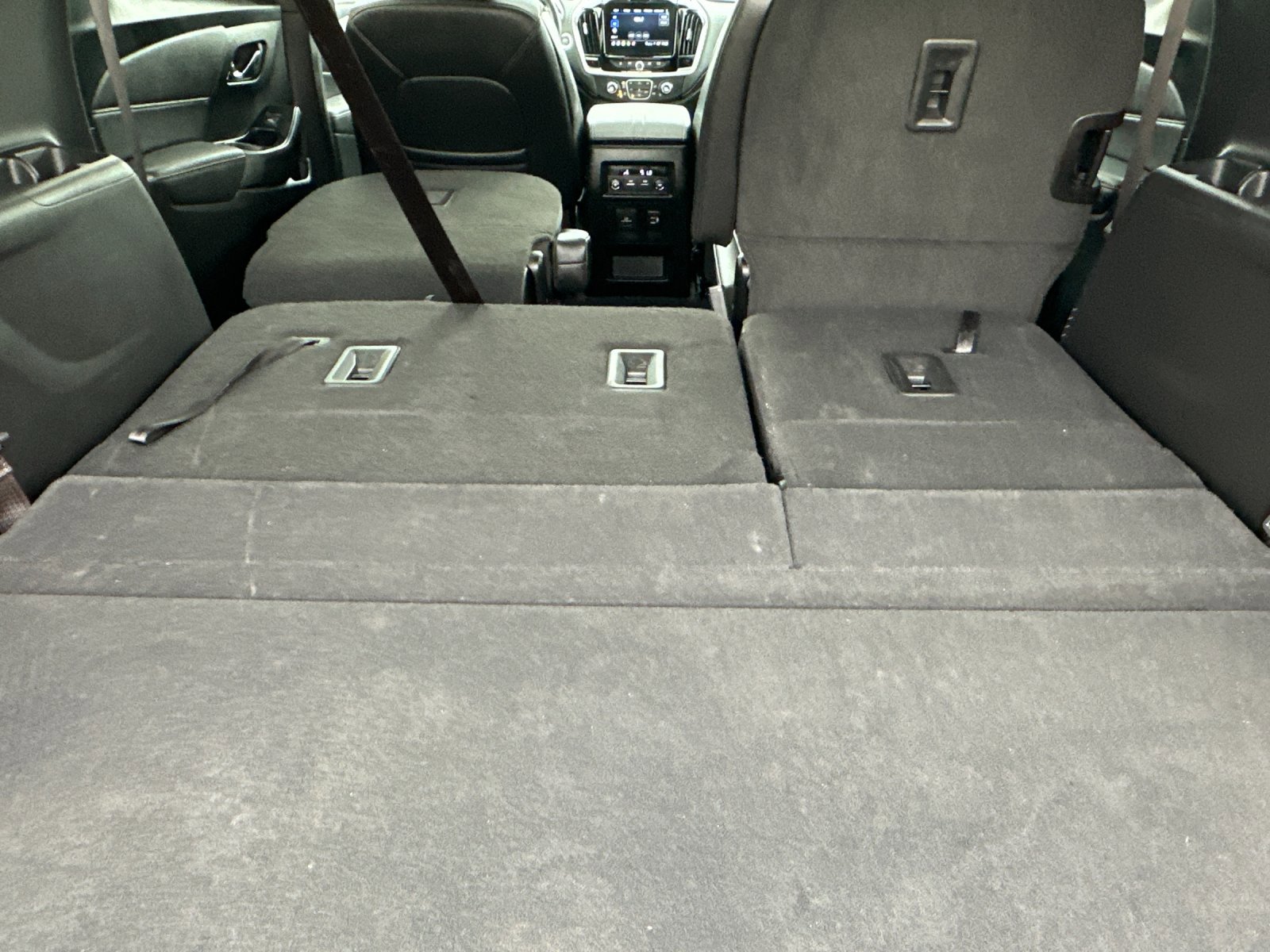 Used 2023 Chevrolet Traverse LT w/ LT Premium Package image 16