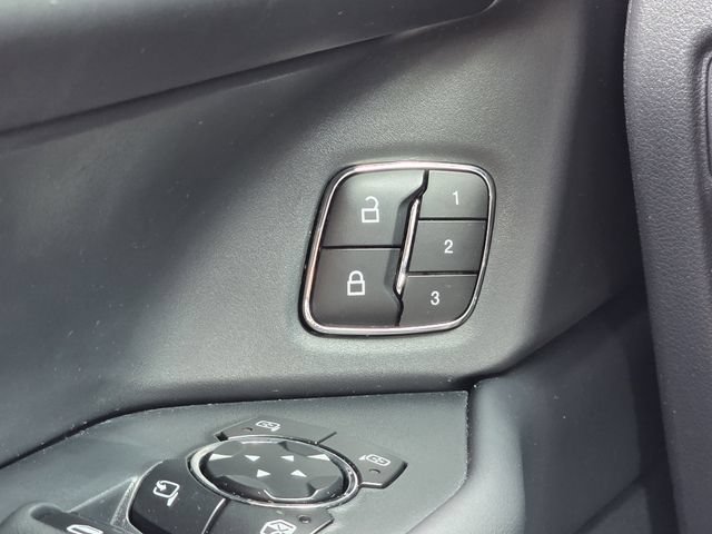 Certified 2023 Ford Expedition Platinum RWD image 17