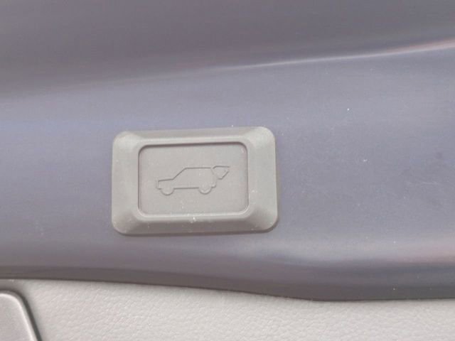 Used 2024 Toyota RAV4 XLE Premium FWD image 15