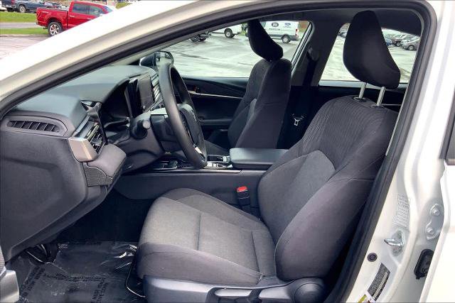 Used 2025 Toyota Camry LE FWD image 9