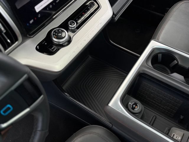 Certified 2025 Ford Expedition Active AWD/4WD image 32