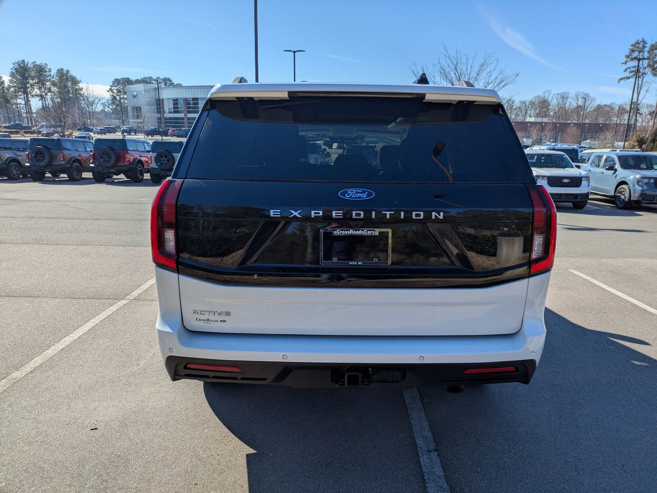 Certified 2025 Ford Expedition Active image 5