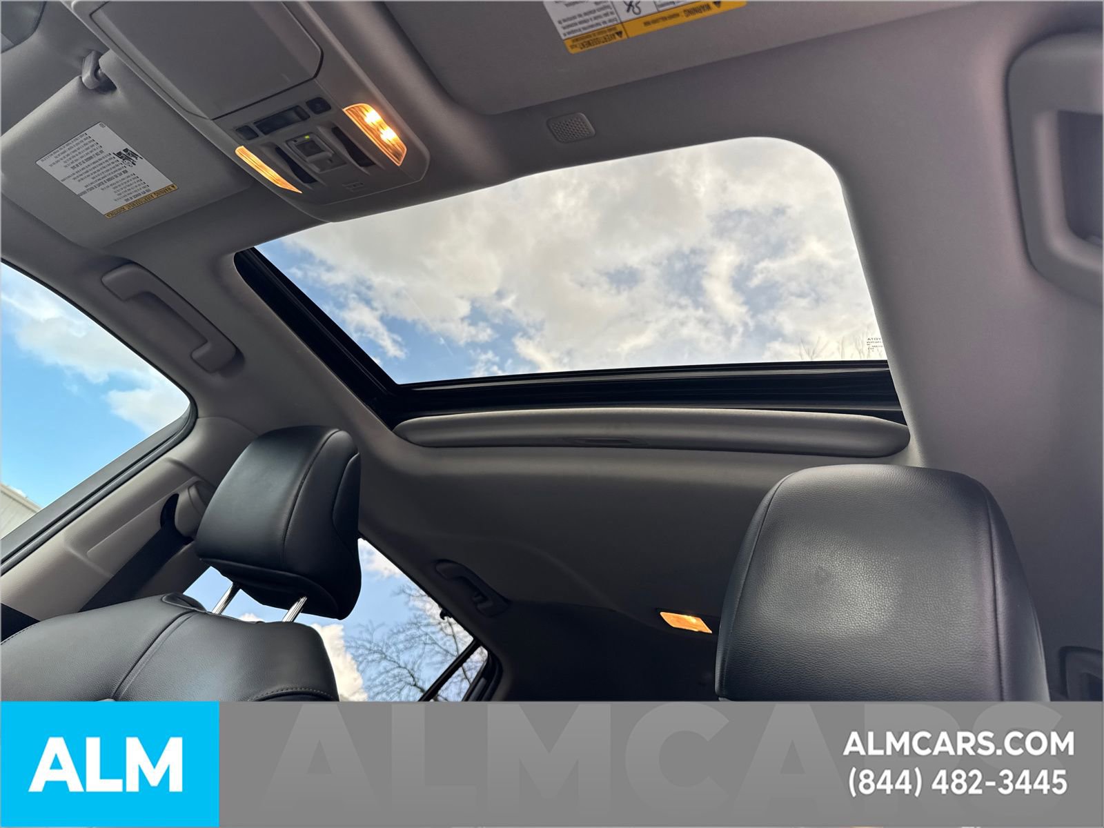 Used 2021 Toyota Highlander XLE image 40