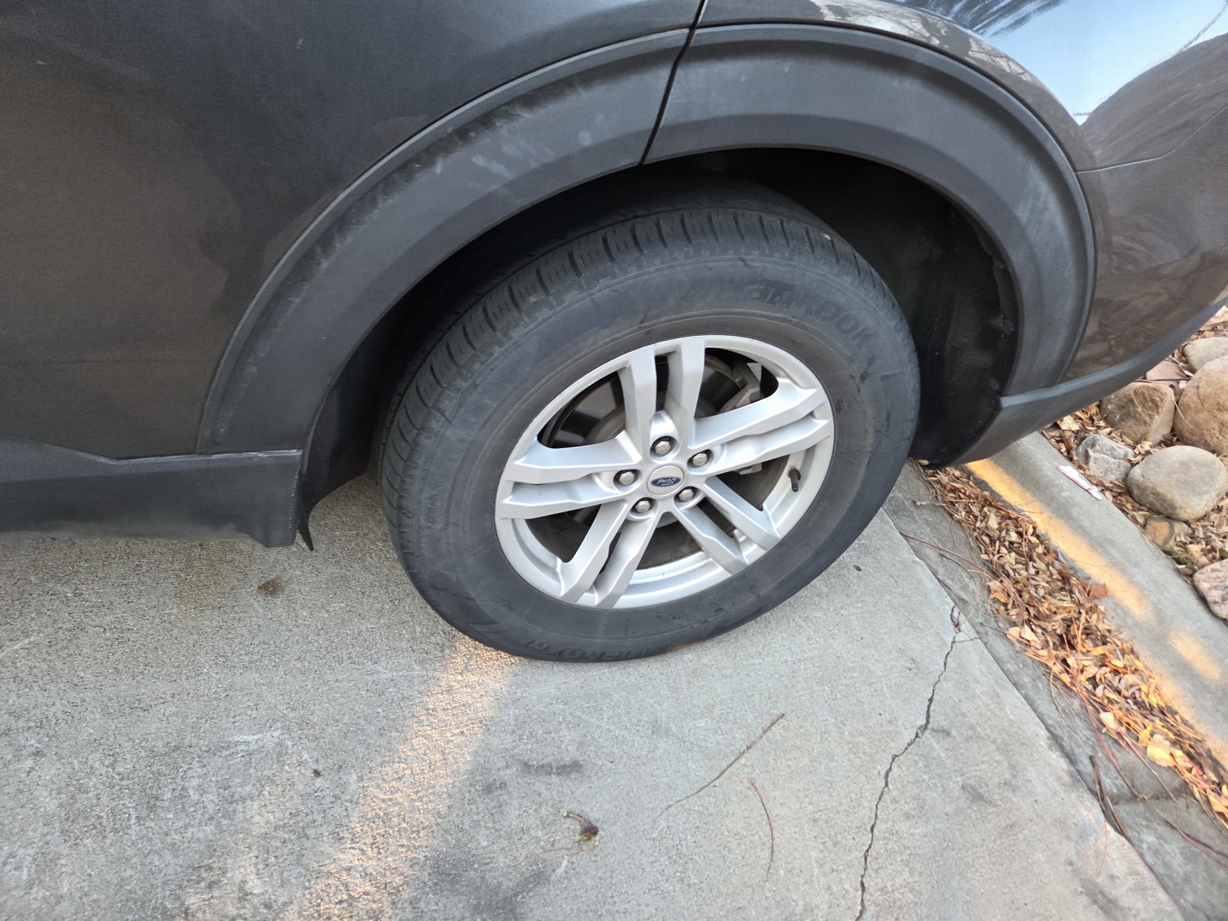 Certified 2020 Ford Explorer XLT w/ Equipment Group 202A image 10