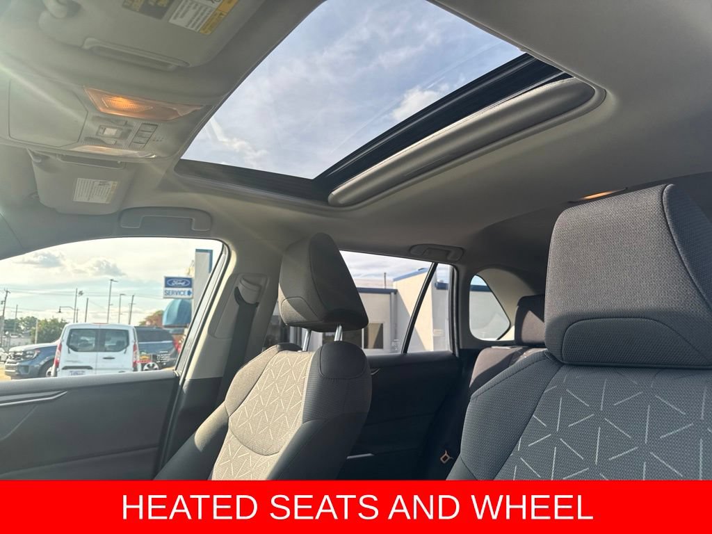 Used 2020 Toyota RAV4 XLE w/ Convenience Package AWD/4WD video 2