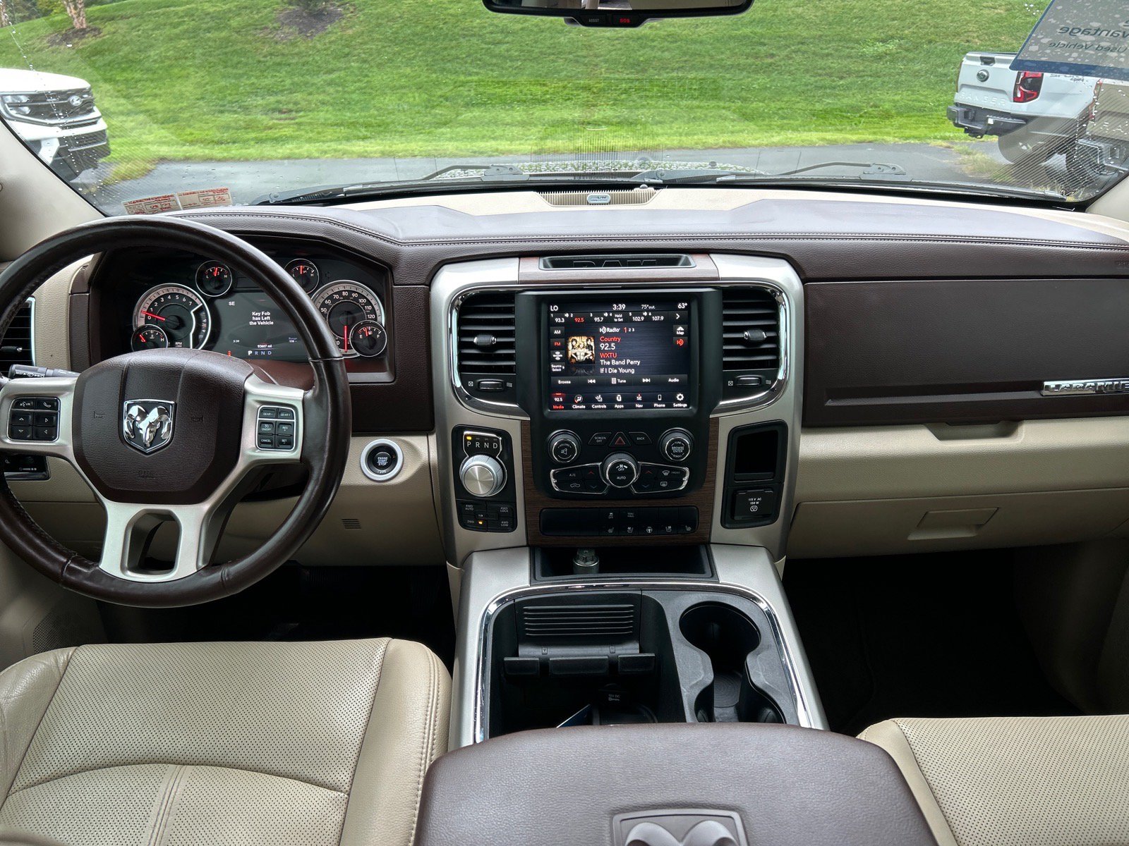 Used 2018 RAM 1500 Laramie w/ Convenience Group AWD/4WD image 3