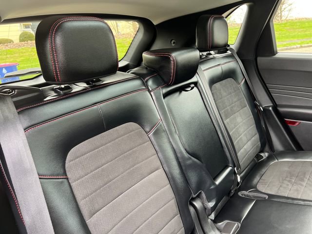 Certified 2022 Ford Escape SEL w/ SEL Stealth AWD Package image 31