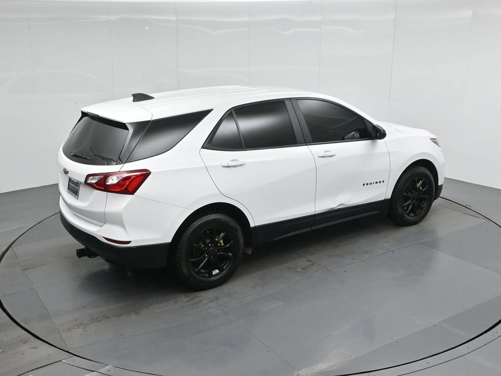 Used 2021 Chevrolet Equinox LS w/ LS Convenience Package image 12