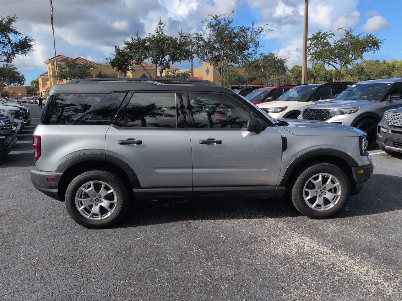 Certified 2021 Ford Bronco Sport AWD/4WD image 3