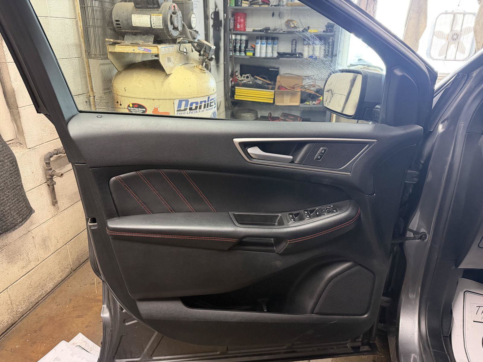 Certified 2023 Ford Edge ST-Line w/ Cargo Accessory Package AWD/4WD image 12