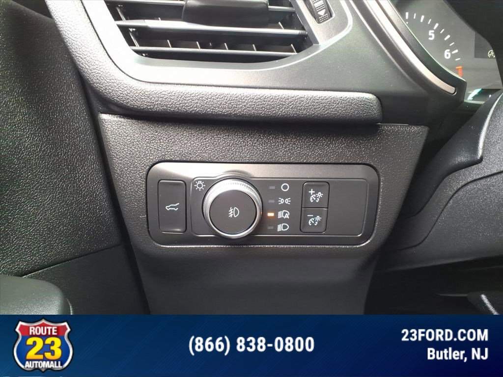 Certified 2022 Ford Escape SEL image 16