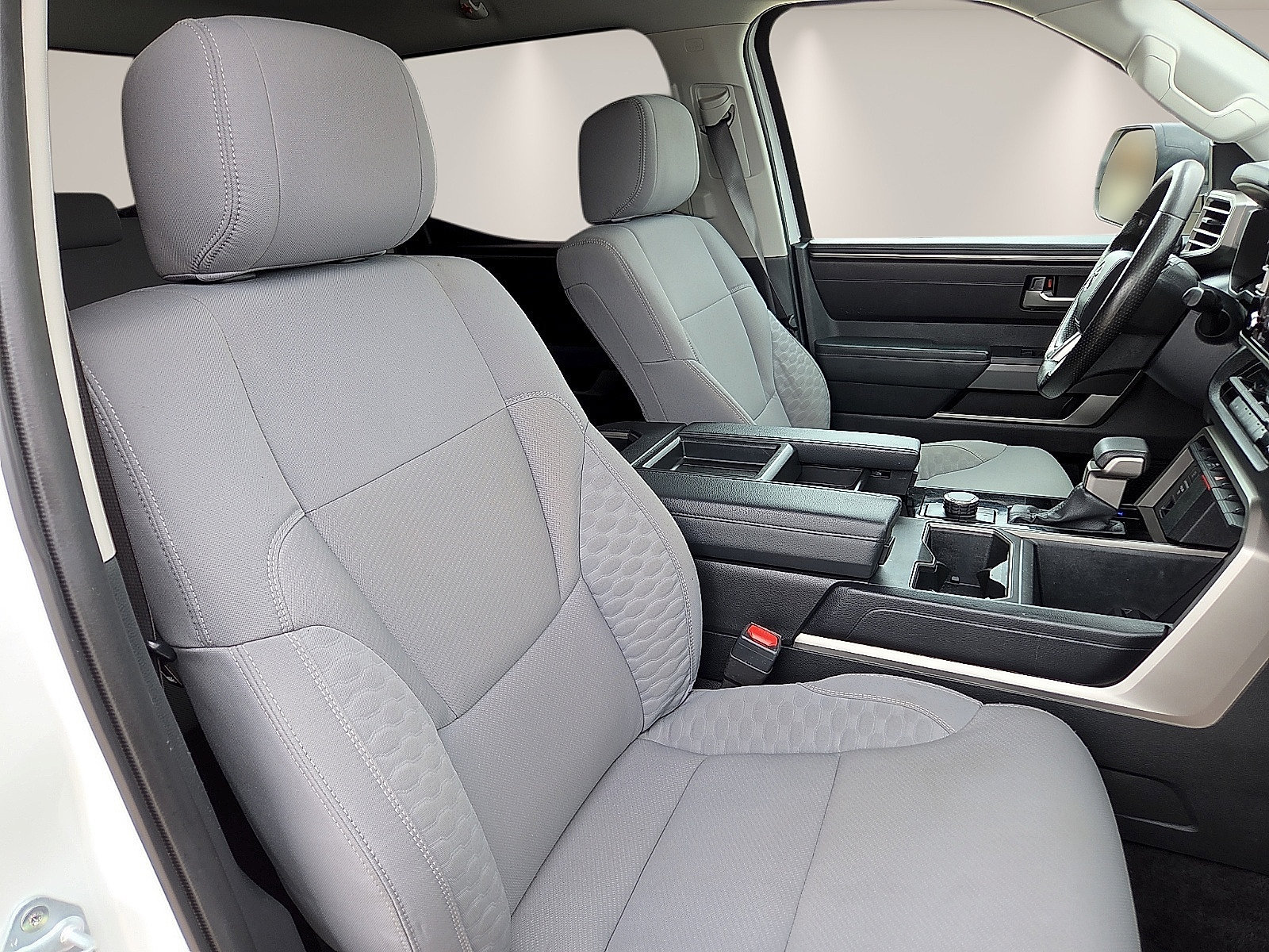 Used 2022 Toyota Tundra SR5 RWD image 8