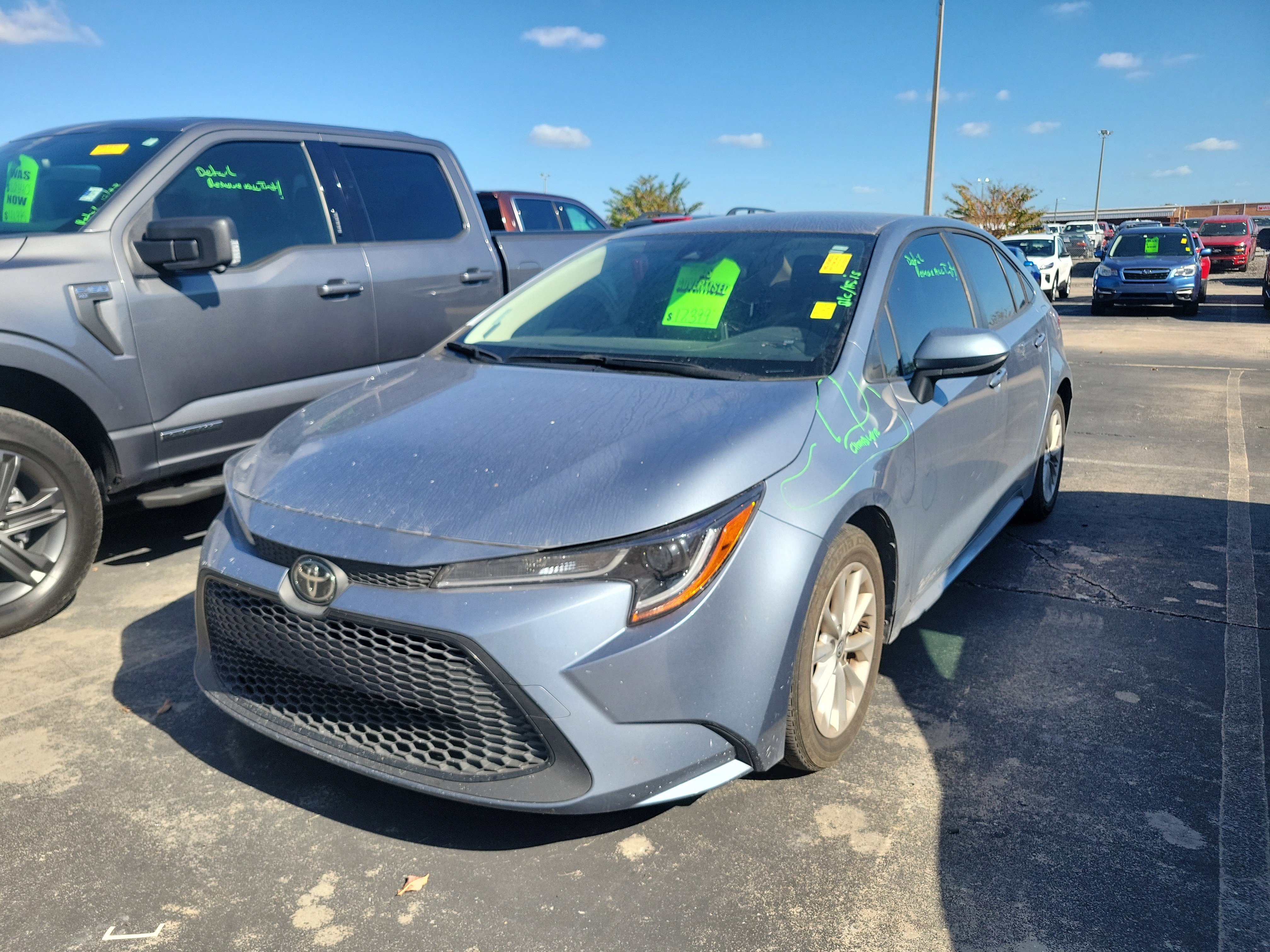 Used 2021 Toyota Corolla LE image 6