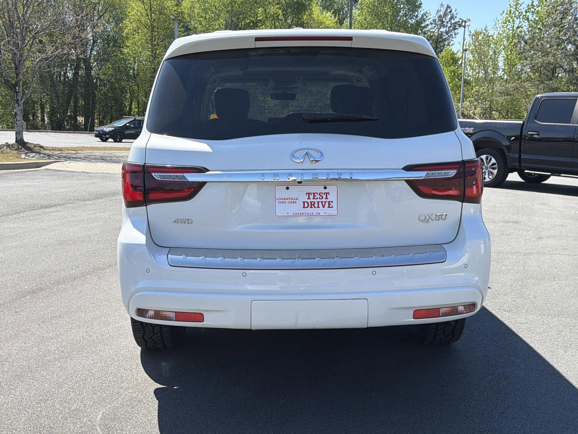 Used 2024 INFINITI QX80 Luxe image 3