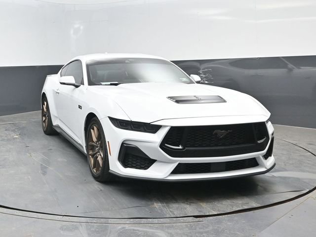 Certified 2025 Ford Mustang GT Premium RWD image 2