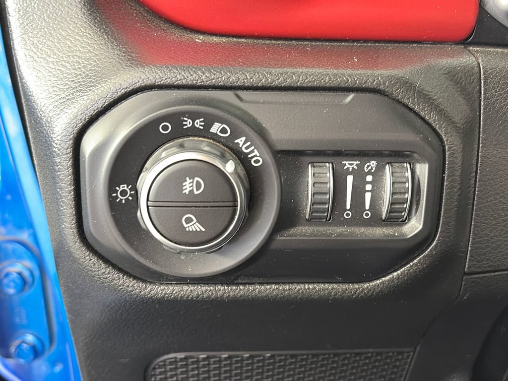Used 2022 Jeep Gladiator Rubicon w/ LED Lighting Group AWD/4WD image 25