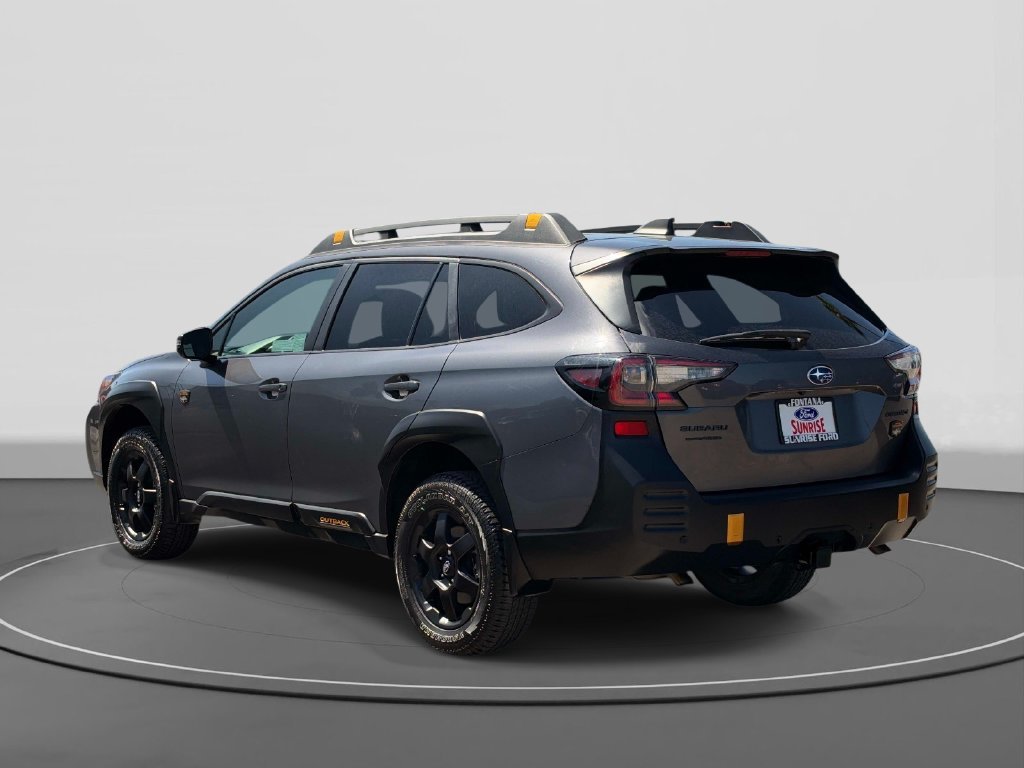 Used 2025 Subaru Outback Wilderness AWD/4WD image 7