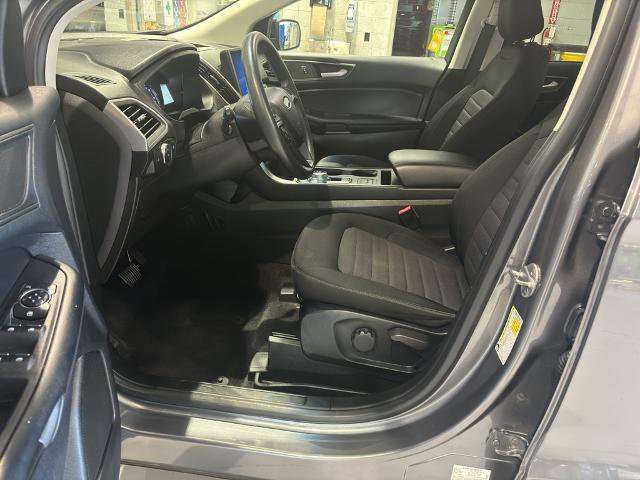 Certified 2022 Ford Edge SE w/ Black Appearance Package AWD/4WD image 11
