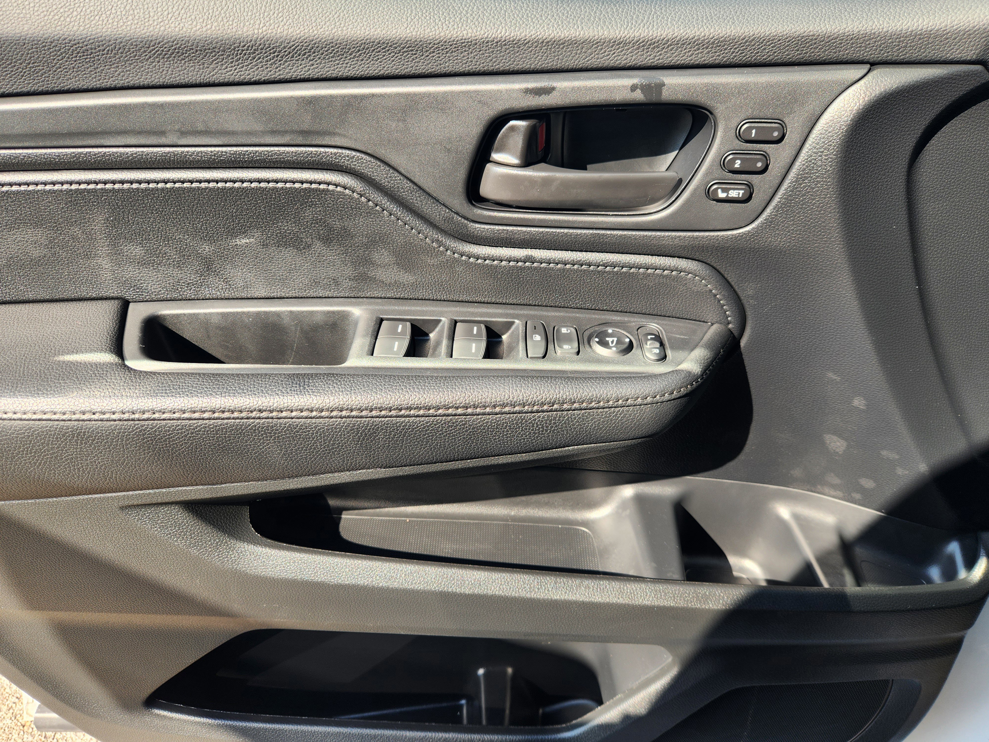 Used 2024 Honda Odyssey EX-L image 16