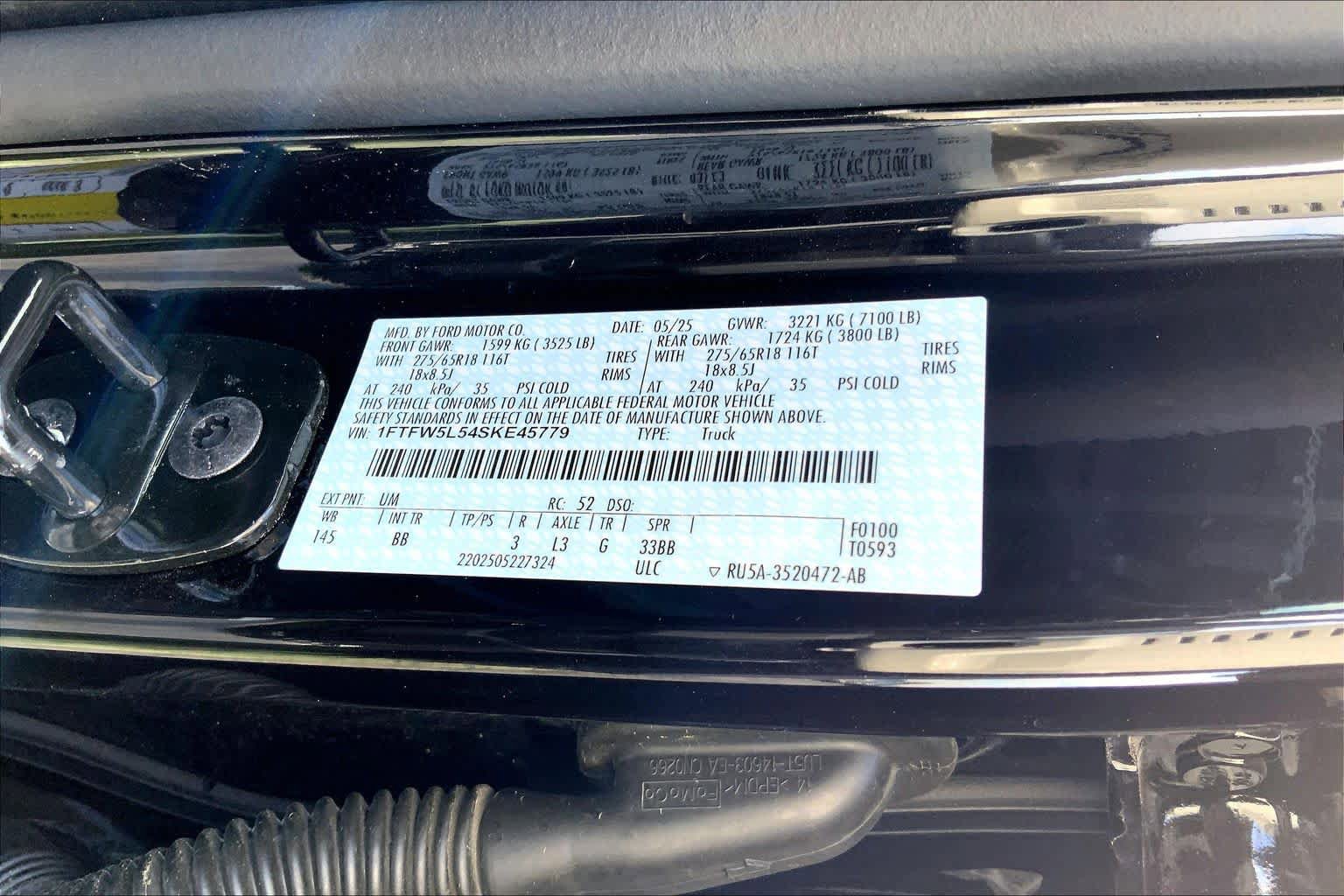 Certified 2025 Ford F150 Lariat w/ FX4 Off-Road Package AWD/4WD image 27