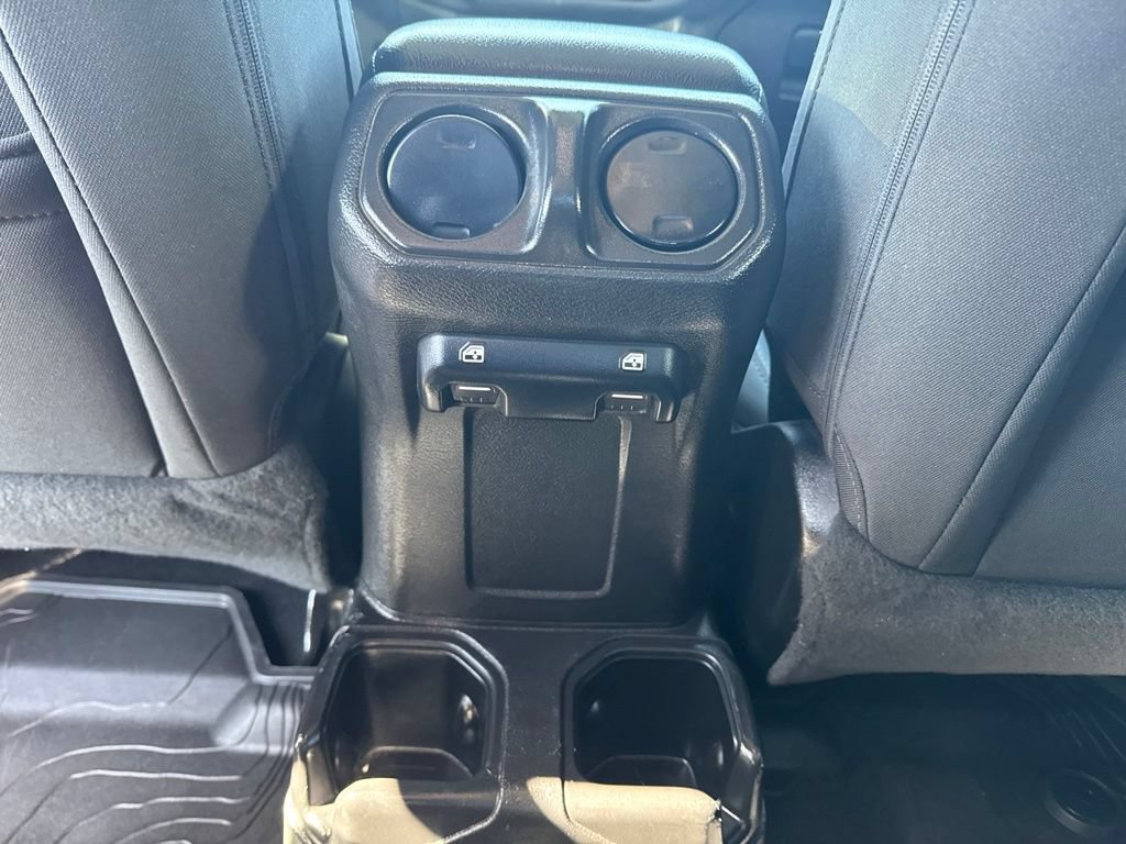Used 2022 Jeep Gladiator Sport AWD/4WD image 17