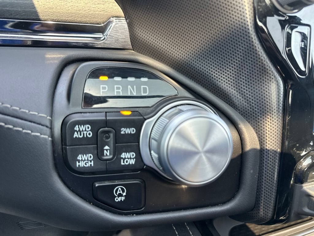 Used 2023 RAM 1500 Limited AWD/4WD image 18