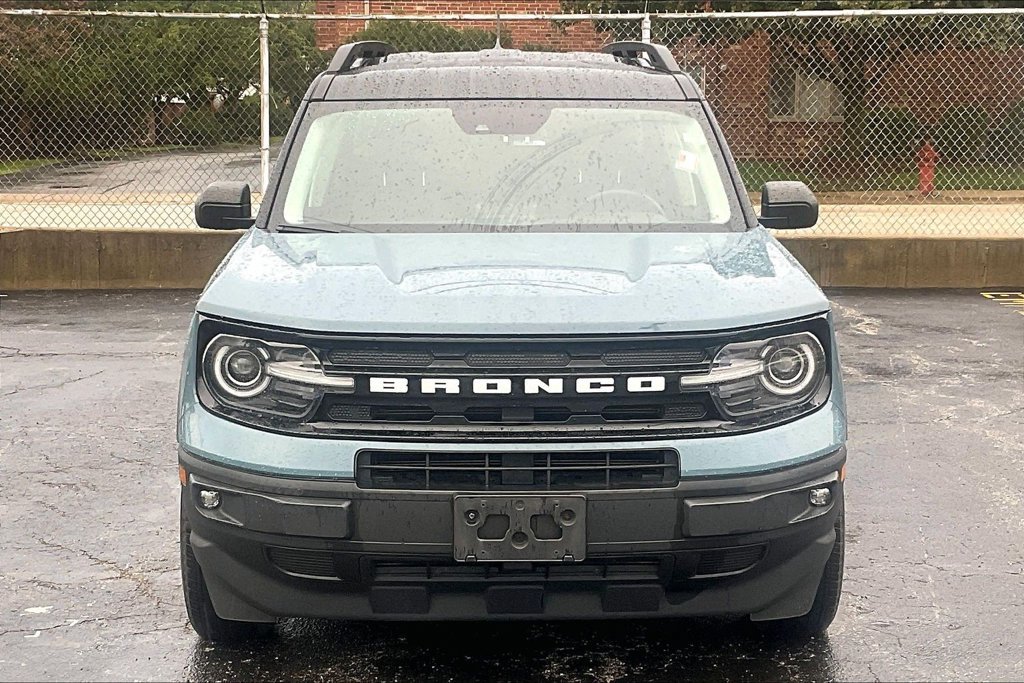 Certified 2023 Ford Bronco Sport Outer Banks w/ Tech Package AWD/4WD image 2