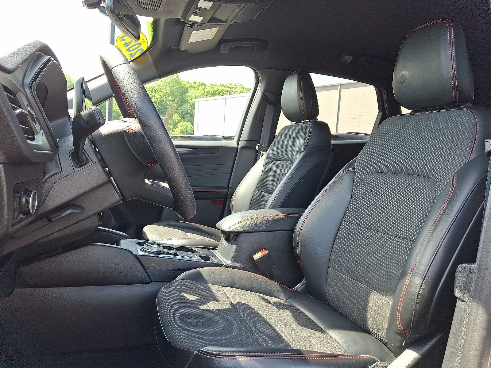 Certified 2023 Ford Escape ST-Line Elite AWD/4WD image 13