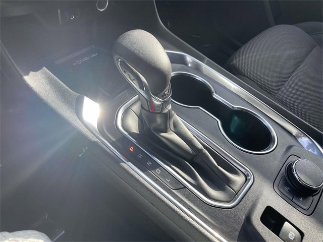 Used 2022 Chevrolet Traverse LT image 25