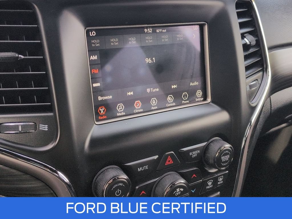 Used 2021 Jeep Grand Cherokee Laredo AWD/4WD image 19