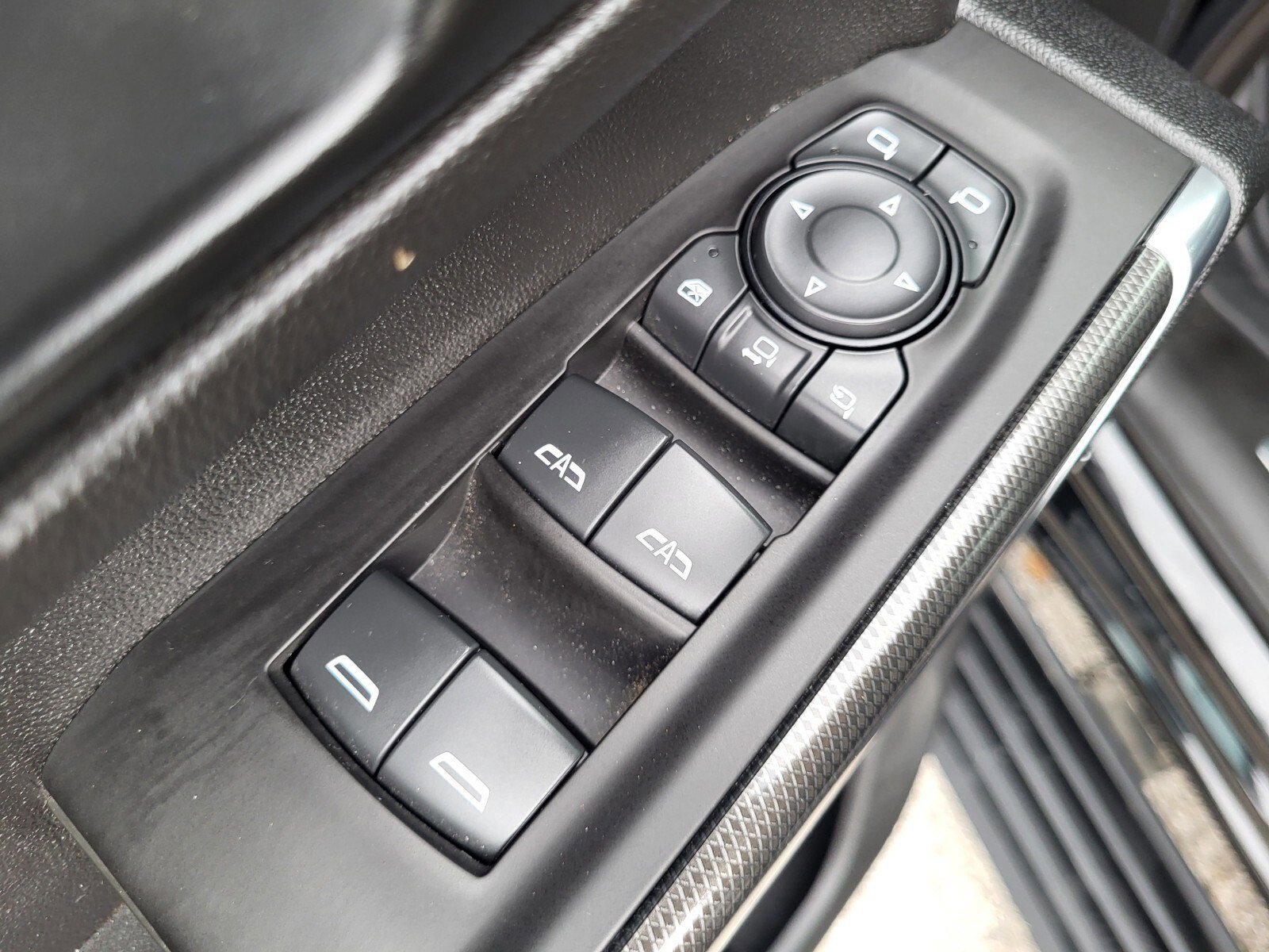 Used 2021 GMC Sierra 2500 AT4 w/ AT4 Premium Plus Package image 18