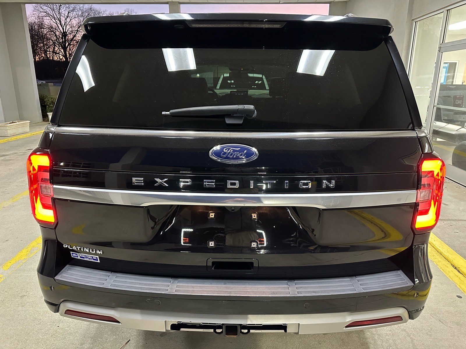 Certified 2023 Ford Expedition Platinum image 4