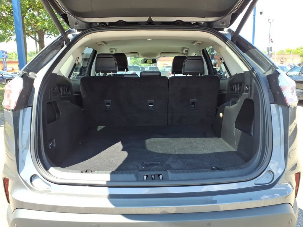 Certified 2024 Ford Edge SEL w/ Convenience Package AWD/4WD image 9