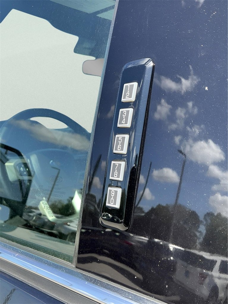 Certified 2021 Ford F350 Platinum w/ Tremor Off-Road Package image 28