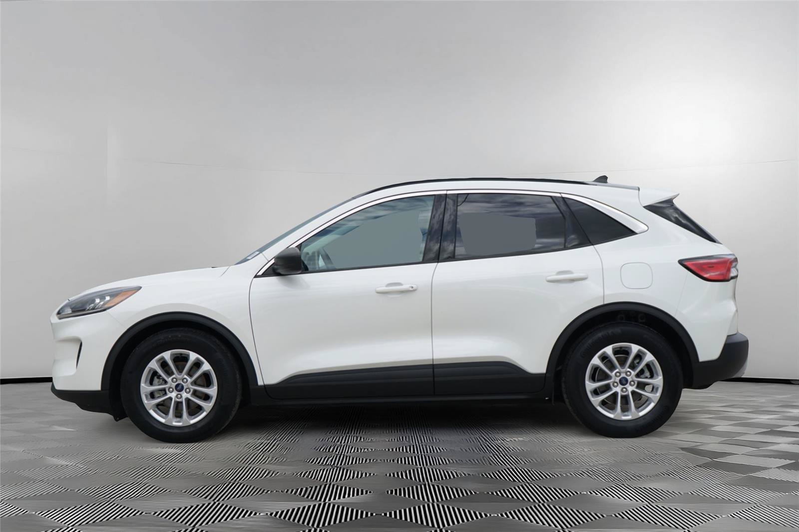 Certified 2022 Ford Escape SE w/ Convenience Package FWD image 7
