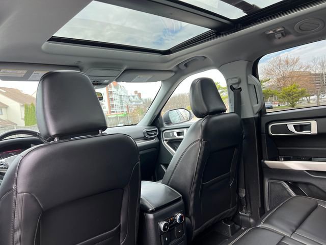 Certified 2023 Ford Explorer XLT w/ Equipment Group 202A image 27