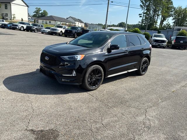 Certified 2024 Ford Edge ST-Line AWD/4WD image 12