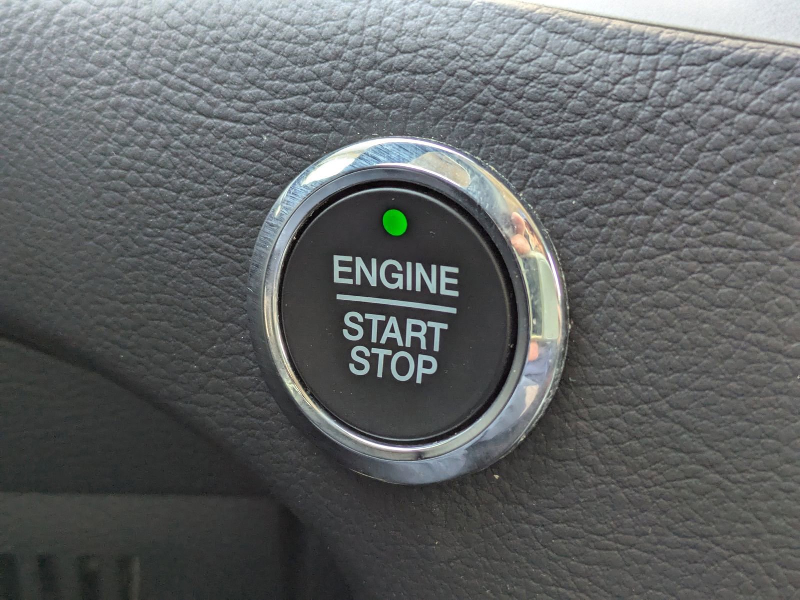 Certified 2022 Ford Edge SEL w/ Convenience Package image 29