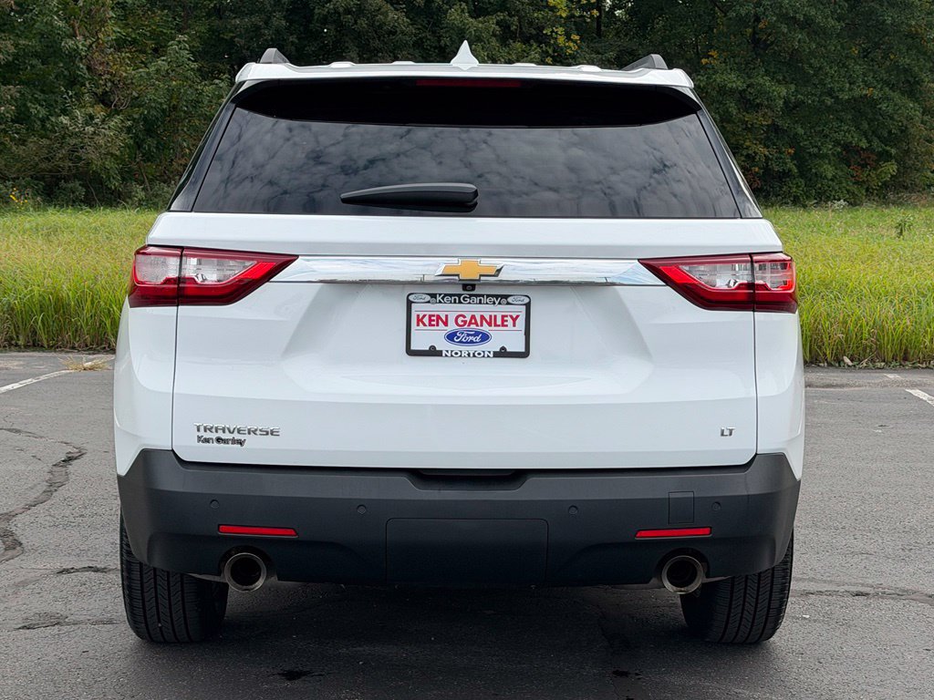 Used 2021 Chevrolet Traverse LT FWD image 6