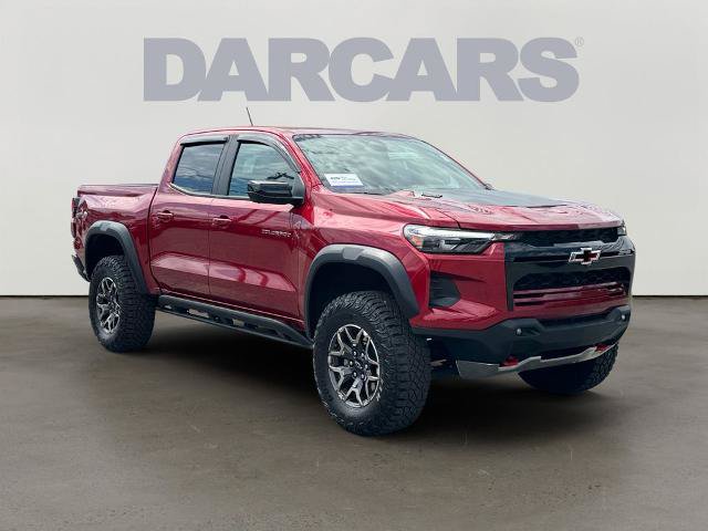 Used 2025 Chevrolet Colorado ZR2 w/ Technology Package