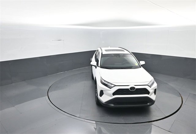 Used 2022 Toyota RAV4 XLE image 19