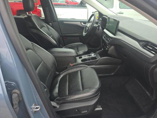 Certified 2025 Ford Escape Platinum image 6