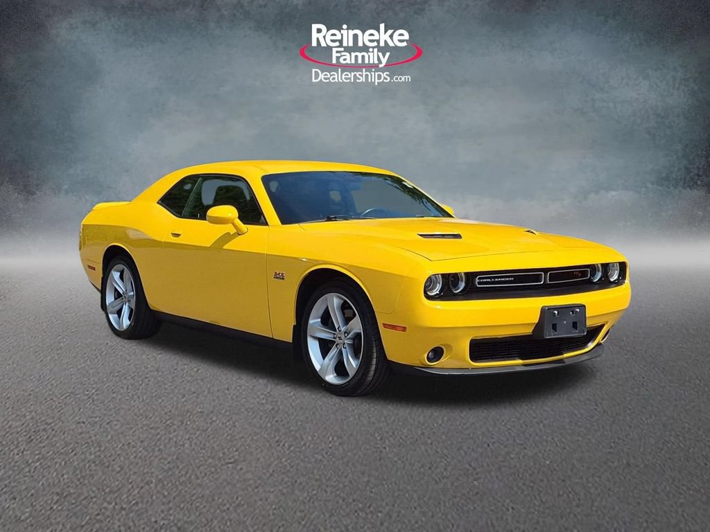 Used 2018 Dodge Challenger R/T RWD image 3