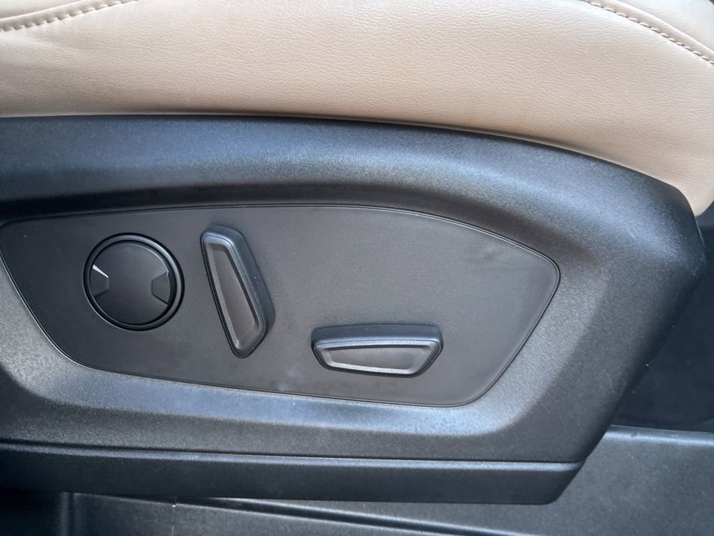 Certified 2023 Ford Explorer XLT w/ Equipment Group 202A image 23