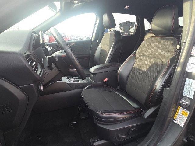 Certified 2024 Ford Escape ST-Line w/ Cold Weather Package image 28