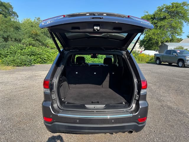 Used 2020 Jeep Grand Cherokee Limited AWD/4WD image 16