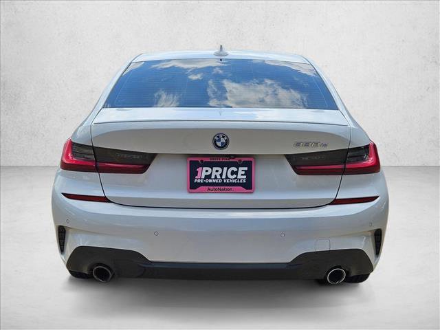 Used 2022 BMW 330e w/ M Sport Package RWD image 7