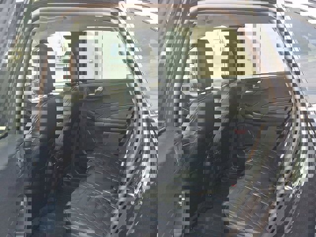 Certified 2024 Ford Escape SE w/ PHEV Premium Package image 25