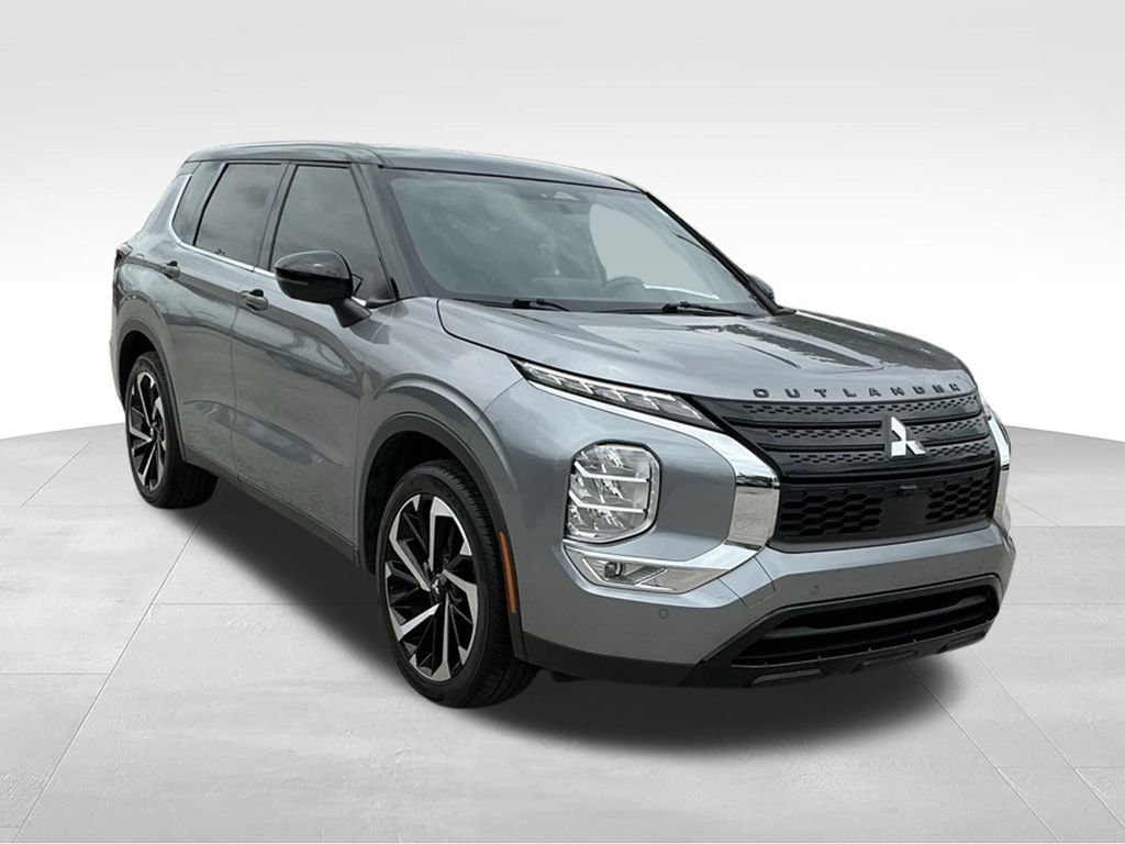 Used 2023 Mitsubishi Outlander SEL FWD image 15