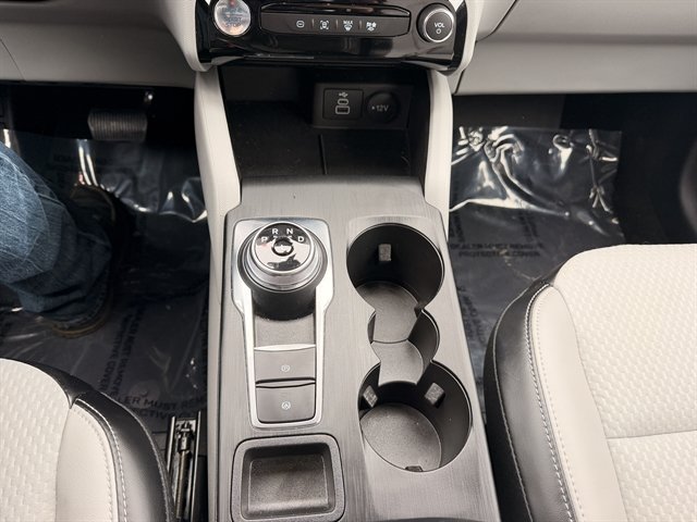 Certified 2024 Ford Escape SE FWD image 16